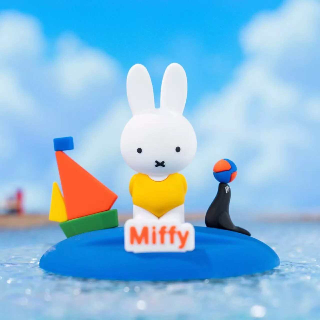 Miffy Seasons Companion A Vari – Action Figure Stand recenzja i cena